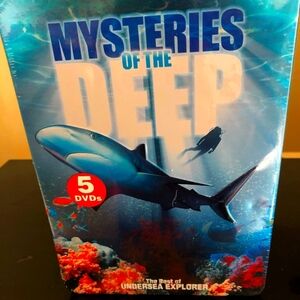 Mysteries Of The Deep -  five DVDs